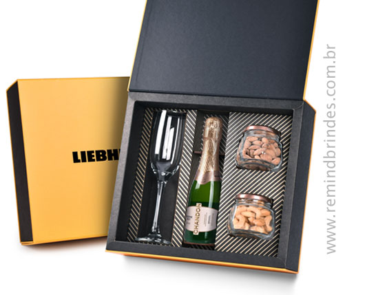 Kit Bebida - Chandon 187 mL, 2 Potes de Sementes e Taça