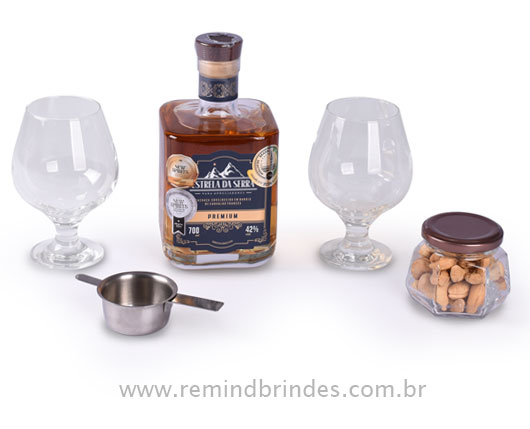 Kit Cachaça Personalizado com Garrafa, 2 Taças de Vidro, Pote de Petisco e Dosador