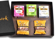 Brinde Kit Ch� - 3 Caixas de Ch� Twinings, sendo 1 de Frutas Silvestres, 1 de Hortel� e 1 de Erva-Doce com 10 Sach�s e 2 Alfajores de Doce de Leite