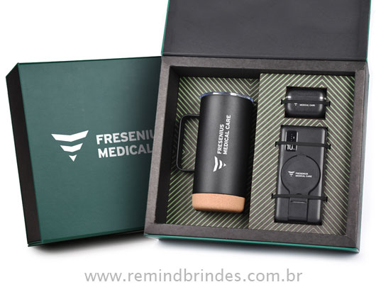 Kit Onboarding Tech Premium 3 Peças com Caneca Térmica, Carregador Indução e Fone