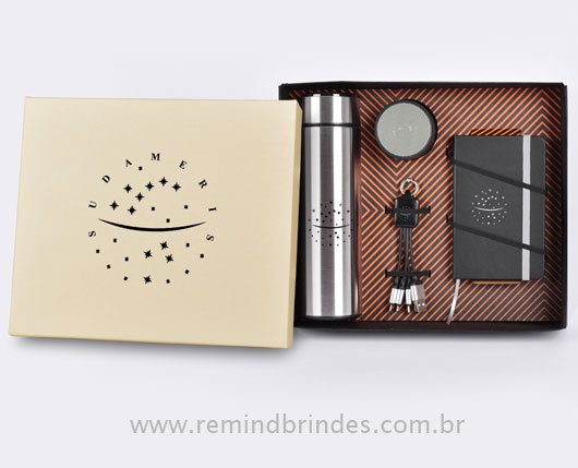 Kit Onboarding Executive 5 Peças com Garrafa Térmica Digital, Caderneta e Caixa de Som